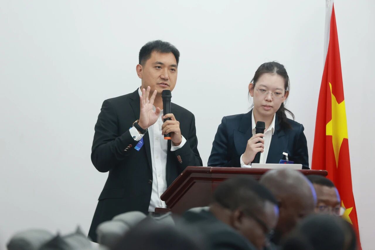 Liyu Group Representative Speaking